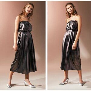 Silver Metallic Jumpsuit Romper Sz L NWT